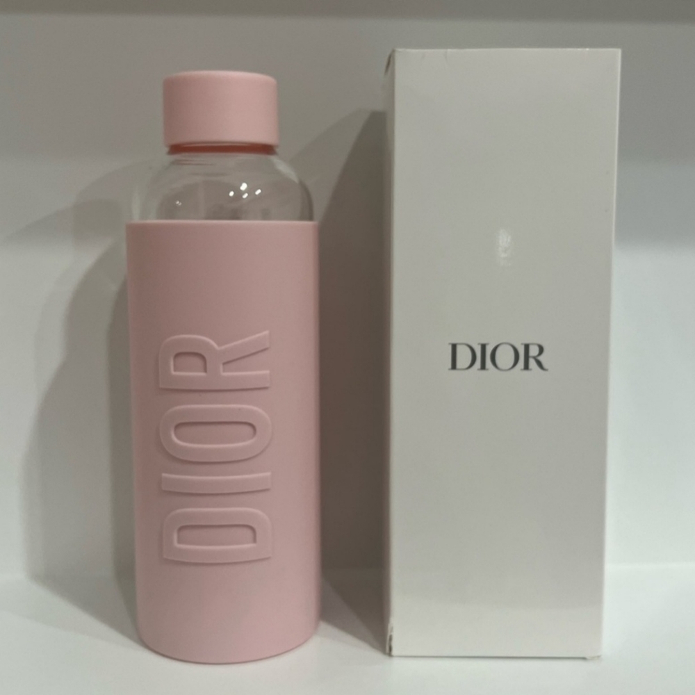 NIB Limited Edition Christian Dior Glass Water Bottle - Picture 2 of 10